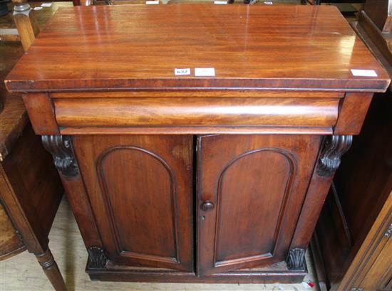 Mahogany chiffonier